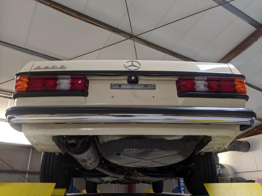 Днище и подвеска Mercedes-Benz 240 D (Bm.123.123) 1983 года  (EU) (фото 71 из 80)